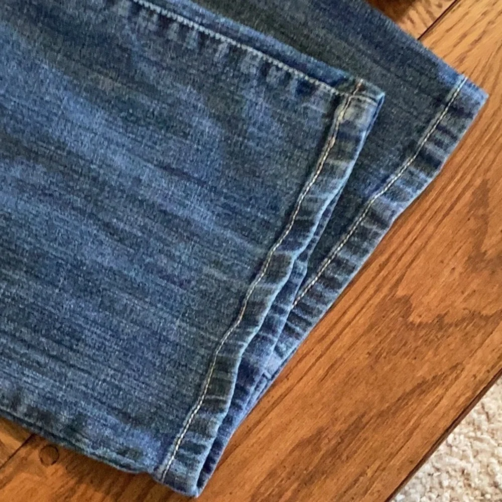 Michael Kors medium wash denim blue jeans, women’s size 8